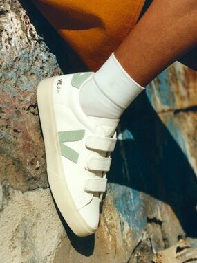 Veja Women Sneakers White with Sage Green V